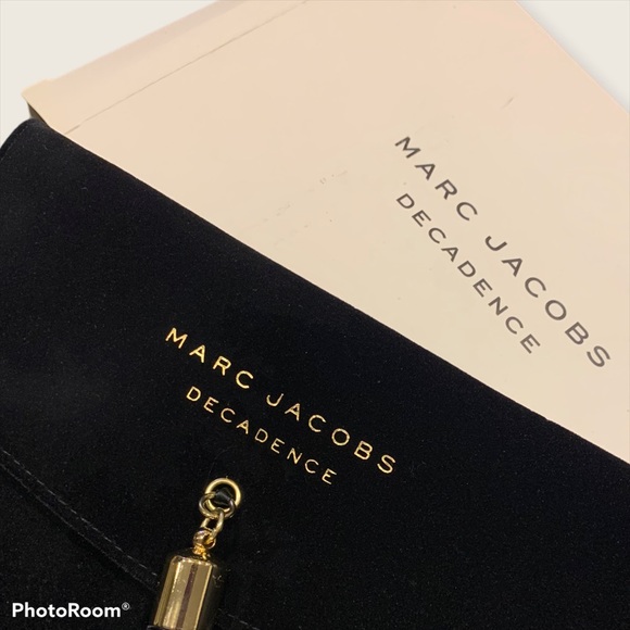 MARC JACOBS Deluxe Pouch - Picture 1 of 6
